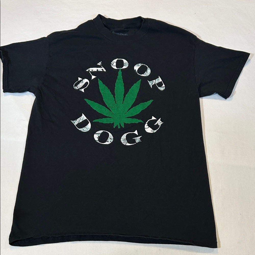 Snoop Dog Black Graphic T-Shirt with Green Leaf Design